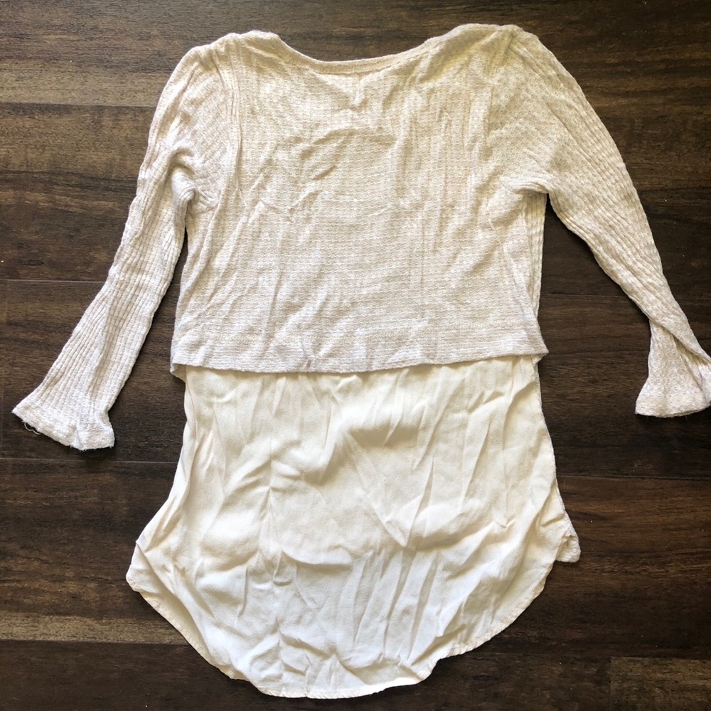 Francesca’s Cream Top💗 - Picture 2 of 3
